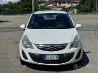 Usata Opel Corsa 86 CV (63 kW) 2011 Bianco Utilitaria