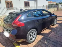 Usata Volvo V40 Kinetic 115 CV (84 kW) 2014 Nero Berlina