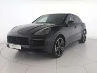 Usata Porsche Cayenne 462 CV (339 kW) 2023 Blu moonlight metallizzato SUV