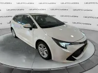Usata Toyota Corolla Hybrid Active 122 CV (89 kW) 2020 Bianco Station wagon