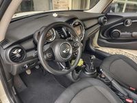 Begagnad Mini ONE 102 HK (75 kW) 2016 Halvkombi