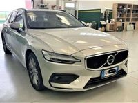 Usata Volvo V60 Inscription 190 CV (139 kW) 2019 Grigio Station wagon