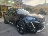 Usata Peugeot 2008 Allure 102 CV (75 kW) 2020 Nero SUV