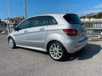 Usata Mercedes B150 95 CV (69 kW) 2008 Argento Monovolume