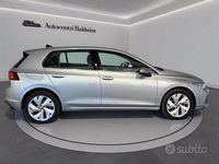 Usata VW Golf VIII Style 150 CV (110 kW) 2025 Grigio dolomite metalizzato Berlina
