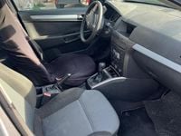 Usata Opel Astra 101 CV (74 kW) 2004 Grigio Berlina