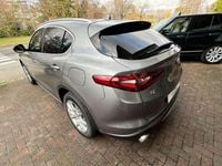 Usata Alfa Romeo Stelvio 209 CV (153 kW) 2017 Grigio SUV