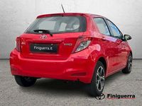 Usata Toyota Yaris Active 90 CV (66 kW) 2014 Rosso Berlina