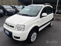 Usata Fiat Panda 4x4 Climbing 75 CV (55 kW) 2012 Bianco Utilitaria