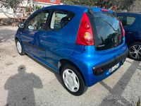 Occasion Peugeot 107 68 ch (50 kW) 2010 Bleue Citadine