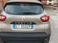 Käytetty Renault Captur 120 HP (88 kW) 2014 Harmaa Katumaasturi