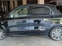 Usata Renault Twingo Techno 30 kW (42 CV) 2024 Nero Utilitaria