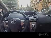 Usata Toyota Yaris 65 CV (47 kW) 2008 Grigio Utilitaria