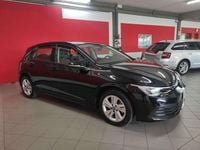 Occasion VW Golf VIII Life 131 ch (96 kW) 2022 Noir Berline