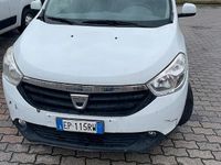 Usata Dacia Lodgy Lauréate 90 CV (66 kW) 2012 Monovolume
