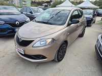 Usata Lancia Ypsilon 70 CV (51 kW) 2020 Oro Utilitaria