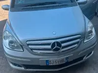 Usata Mercedes B200 140 CV (102 kW) 2007 Grigio Monovolume