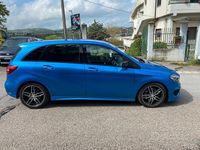 Usata Mercedes B220 177 CV (130 kW) 2016 Blu Monovolume