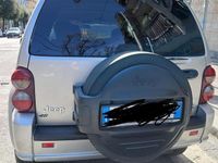 Usata Jeep Cherokee 163 CV (119 kW) 2006 SUV