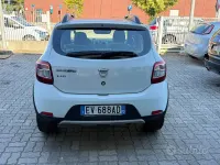 Usata Dacia Sandero Prestige 90 CV (66 kW) 2014 Bianco Berlina