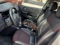 Usata Renault Captur 90 CV (66 kW) 2017 Beige SUV