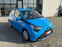 Usata Toyota Aygo Connect Style 72 CV (52 kW) 2020 Blu Utilitaria