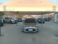 Usata Ford Fiesta 92 CV (67 kW) 2010 Grigio Berlina