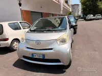 Usata Toyota iQ 68 CV (50 kW) 2012 Grigio Utilitaria