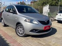 Begagnad Lancia Ypsilon 95 HK (69 kW) 2018 Grå Halvkombi