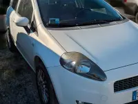 Usata Fiat Grande Punto 77 CV (56 kW) 2009 Bianco Utilitaria
