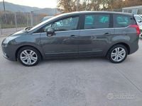 Usata Peugeot 5008 110 CV (80 kW) 2010 Blu Monovolume