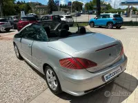 Usata Peugeot 307 CC 109 CV (80 kW) 2007 Grigio Cabrio