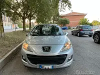 Usata Peugeot 207 73 CV (53 kW) 2011 Grigio Utilitaria