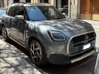 Usata Mini Countryman 170 CV (125 kW) 2026 Verde SUV