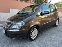 Usata Lancia Musa 95 CV (69 kW) 2011 Grigio Monovolume