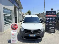 Usata Dacia Dokker Ambiance 109 CV (80 kW) 2021 Frozen white [73w]  pastello Monovolume