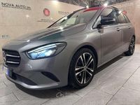 Usata Mercedes B200 Premium 150 CV (110 kW) 2019 Grigio Monovolume