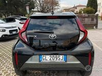 Usata Toyota Aygo X Trend 72 CV (52 kW) 2022 Verde SUV