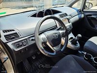 Usata Toyota Verso Active 124 CV (91 kW) 2013 Grigio Monovolume
