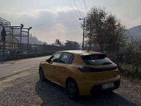 Usata Peugeot 208 Active 75 CV (55 kW) 2021 Oro Utilitaria