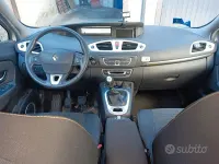 Usata Renault Scenic E-Tech XMOD 110 CV (80 kW) 2010 Grigio Monovolume