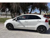Usata Kia Rio 75 CV (55 kW) 2012 Berlina