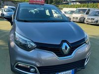 Usata Renault Captur Life 90 CV (66 kW) 2016 Grigio SUV