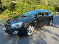 Usata Opel Astra Cosmo 110 CV (80 kW) 2011 Grigio Station wagon