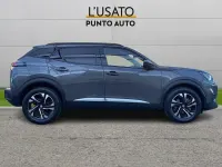 Usata Peugeot 2008 Allure 131 CV (96 kW) 2022 Grigio scuro SUV
