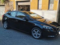 Gebraucht Volvo V40 120 PS (88 kW) 2017 Schwarz Kombi