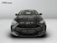 Ny Toyota Yaris Hybrid Active 116 HK (85 kW) 2026 Svart Sedan