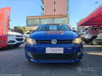 Usata VW Polo Comfortline 75 CV (55 kW) 2013 Blu Utilitaria