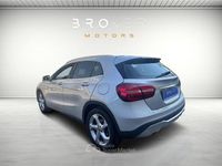 Usata Mercedes GLA180 Business 110 CV (80 kW) 2017 Argento SUV