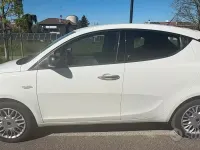 Usata Lancia Ypsilon 69 CV (50 kW) 2016 Bianco Utilitaria